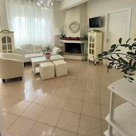 Alina's Place 2 Спарта