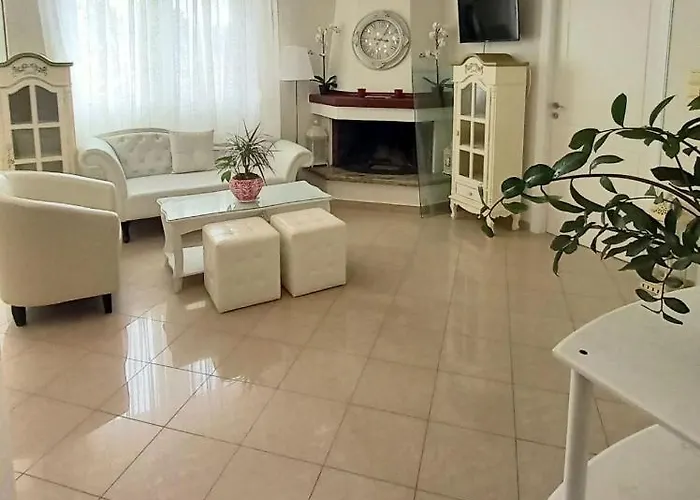 Alina's Place 2 Σπάρτη
